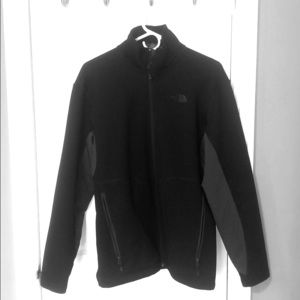 Men’s medium North Face Jacket